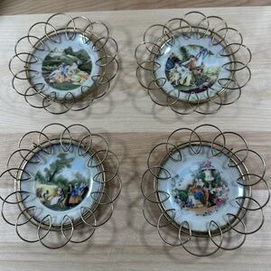 Set of 4 Vintage Japan Mini Collector Plates with Wire Frames EUC